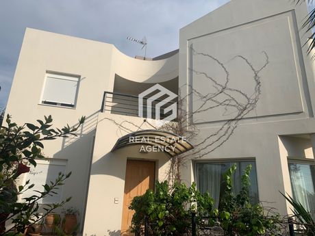 Villa 225 sqm for sale