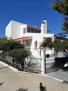 Detached home 270 sqm for sale