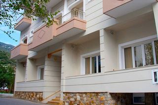 Ξενοδοχείο 680 τ.μ. για ενοικίαση, Ν. Σάμου, Ικαρία-thumb-1