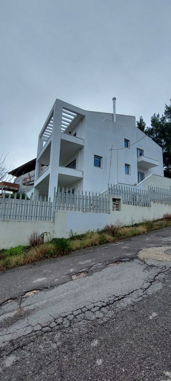 Βίλλα 450 τ.μ. προς πώληση, Κέντρο Διονύσου