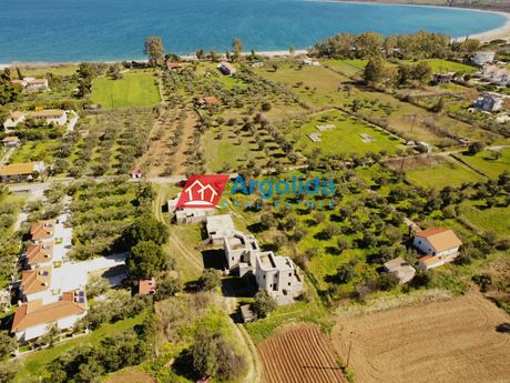 Μεζονέτα 520 τ.μ. για πώληση