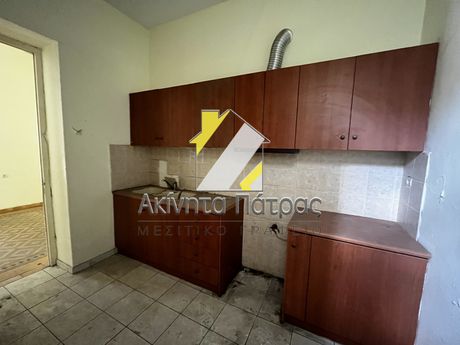 Επιχειρηματικό κτίριο 105τ.μ. για ενοικίαση-Πάτρα » Αγία σοφία
