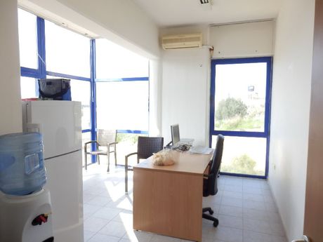 Office 25sqm for rent-Heraclion Cretes