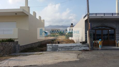 Land plot 590sqm for sale-Neapoli