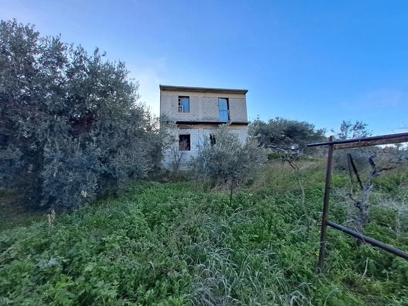Οικόπεδο 2.680 τ.μ. προς πώληση, Κέντρο Λίμνης