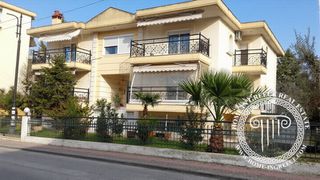Συγκρότημα διαμερισμάτων 330 τ.μ. για πώληση