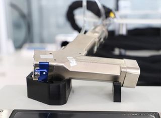 Ενοικίαση LASER ΚΑΘΑΡΙΣΜΟΥ ΣΚΟΥΡΙΑΣ ΧΡΩΜΑΤΩΝ 1000W-thumb-6