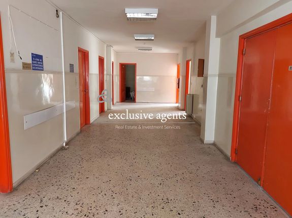 Hall 300 sqm for rent, Piraeus, Kaminia