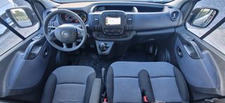 Opel Vivaro 2016-thumb-11
