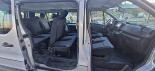 Opel Vivaro 2016-thumb-12