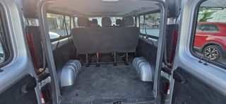 Opel Vivaro 2016-thumb-15