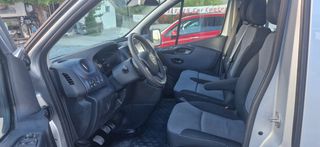 Opel Vivaro 2016-thumb-16