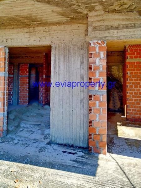 Διαμέρισμα 275 τ.μ. προς πώληση, Ροβιές