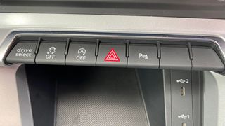Audi Q3 2023-thumb-17