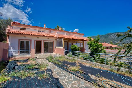 Apartment complex 172 sqm for sale