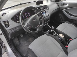 Hyundai i 20 2014-thumb-13