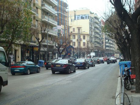 Store 165sqm for sale-Kamara