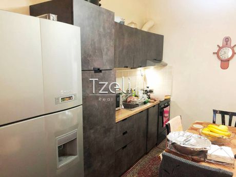 Κτίριο 216 τ.μ. για πώληση