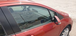 Toyota Yaris 2015-thumb-2