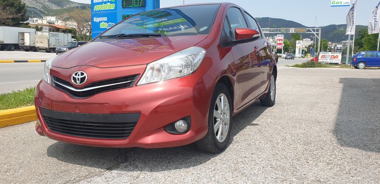 Toyota Yaris 2015