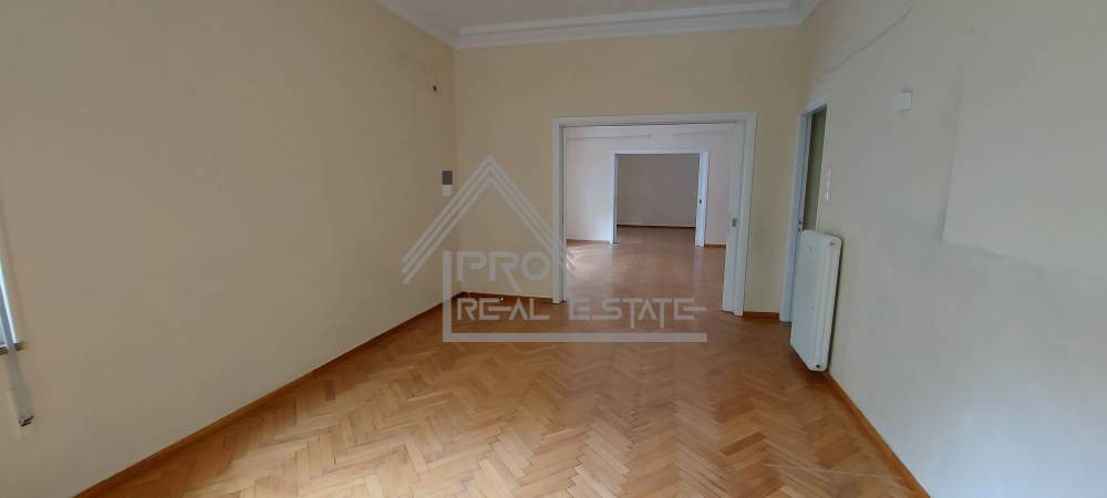 Γραφείο 216 τ.μ. πρός ενοικίαση, Αθήνα - Κέντρο, Εξάρχεια - Νεάπολη