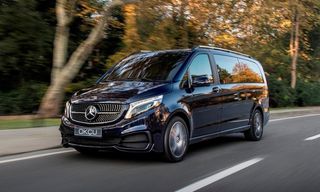 Mercedes-Benz V 220 2022-thumb-2