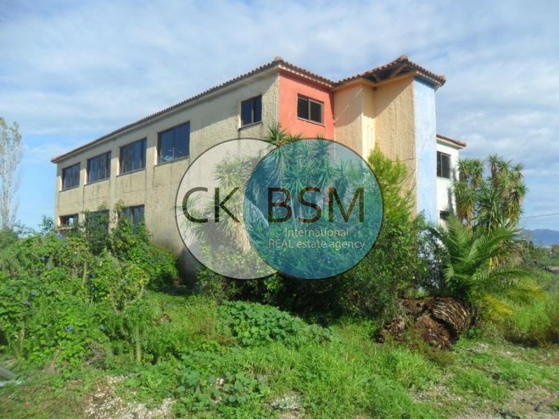Επιχειρηματικό κτίριο 472 τ.μ. πρός πώληση, Μεσσηνία, Κυπαρισσία