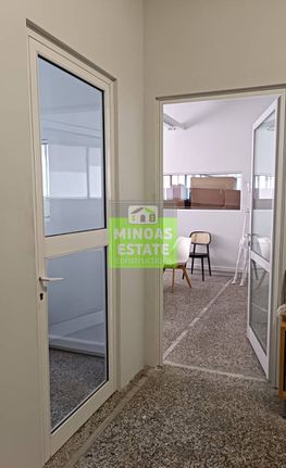 Business bulding 1.350 sqm for sale, Chania Prefecture, Souda