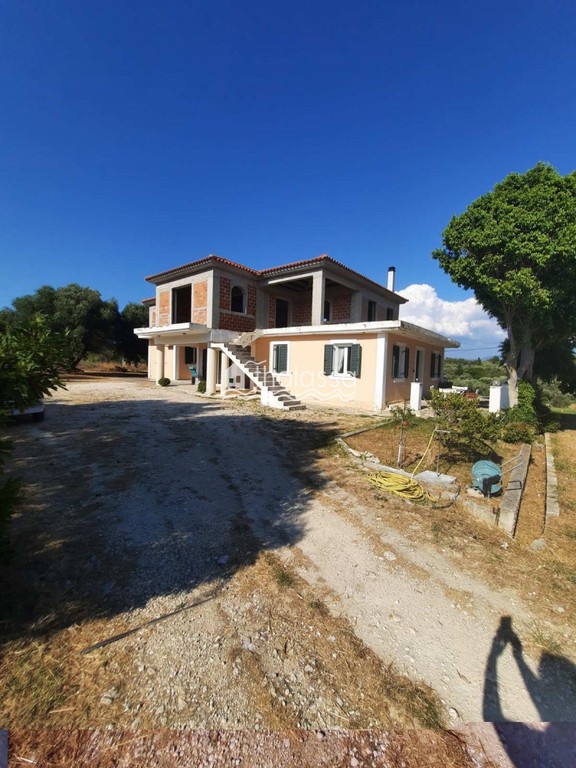 Κτίριο 300 τ.μ. πρός πώληση, Ν. Κεφαλονιάς, Κεφαλονιά