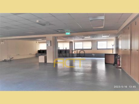 Office 285sqm for rent-Kalithea » Tzitzifies