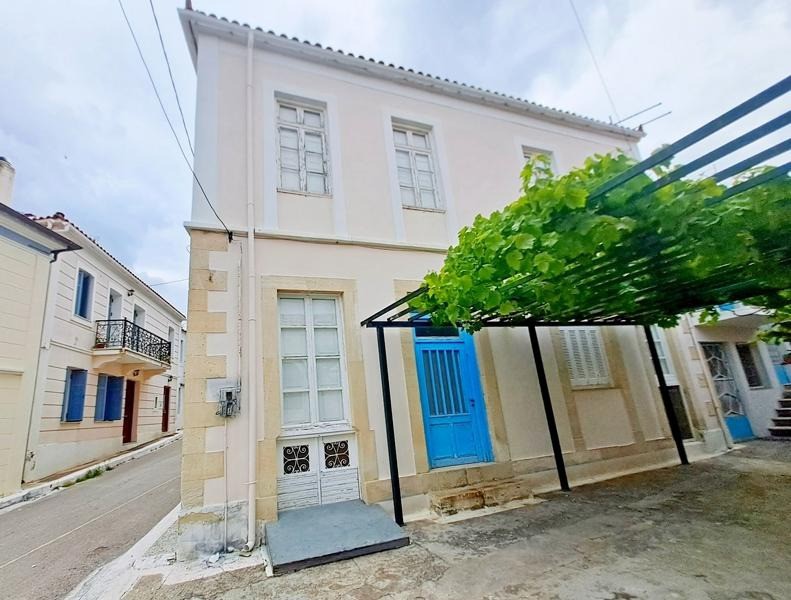 Μονοκατοικία 274 τ.μ. προς πώληση, Κέντρο Λίμνης