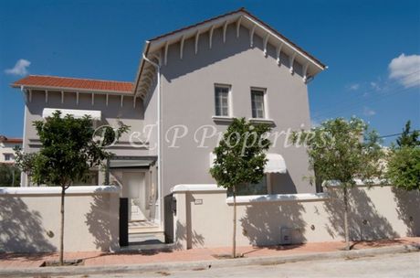 Detached home 460 sqm for sale