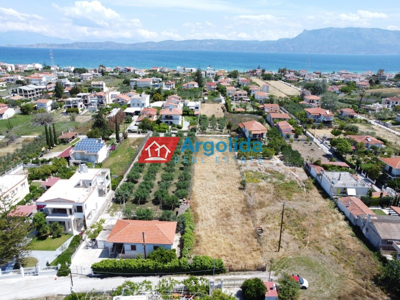 Οικόπεδο 1.500 τ.μ. προς πώληση, Λέχαιο