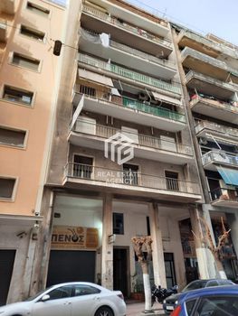 Διαμέρισμα 109τ.μ. για πώληση-Κέντρο » Πλατεία βάθης
