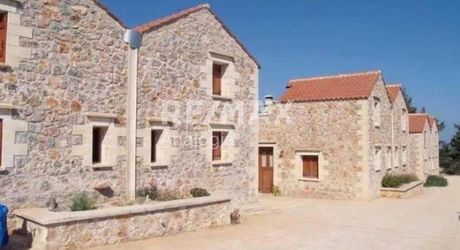 Hotel 330sqm for sale-Vamos » Xirosterni