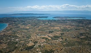 Αγροτεμάχια 340.000 τ.μ. προς πώληση, Πετροθάλασσα-thumb-13