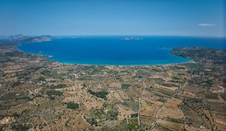 Αγροτεμάχια 340.000 τ.μ. προς πώληση, Πετροθάλασσα-thumb-17