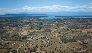 Αγροτεμάχια 340.000 τ.μ. προς πώληση, Πετροθάλασσα-thumb-14