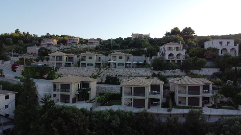 Hotel 450 sqm for sale, Lefkada Prefecture, Lefkada