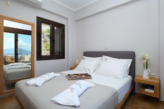 Ξενοδοχείο 450 τ.μ. για πώληση, Ν. Λευκάδας, Λευκάδα-thumb-11