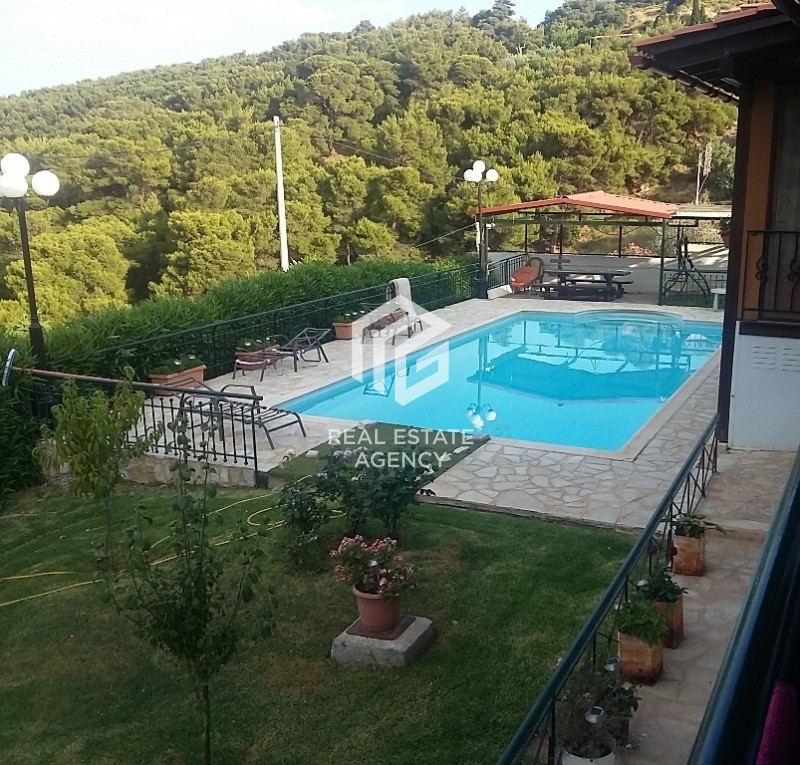 Μονοκατοικία 379 τ.μ. προς πώληση, Μονή Μεταμόρφωσης Σωτήρα