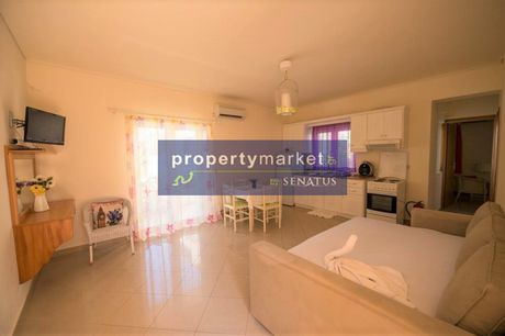 Hotel 400sqm for sale-Poros » Kiani Akti
