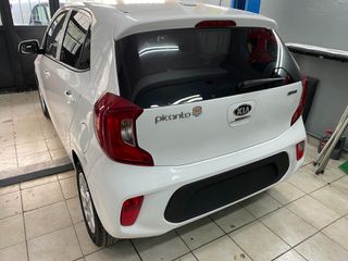 Kia Picanto 2018-thumb-6