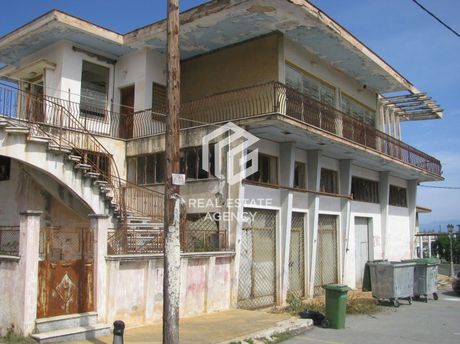 Industrial space 1.083 sqm for sale
