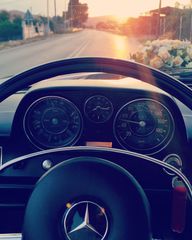 Mercedes-Benz 200 1969-thumb-3