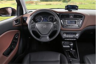 Hyundai i 20 2018-thumb-2