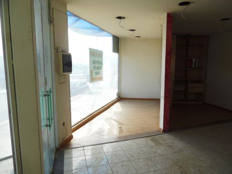 Store 250 sqm for rent