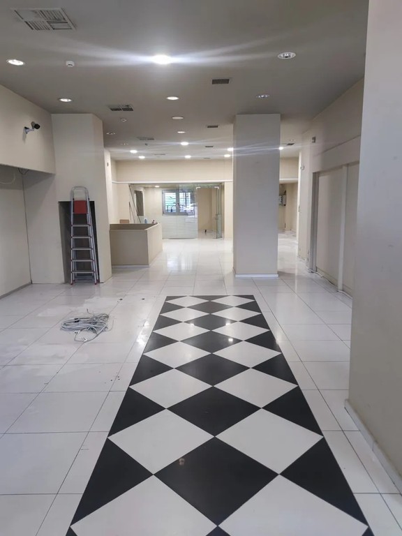 Κατάστημα 305 τ.μ. πρός πώληση, Εβρος, Ορεστιάδα