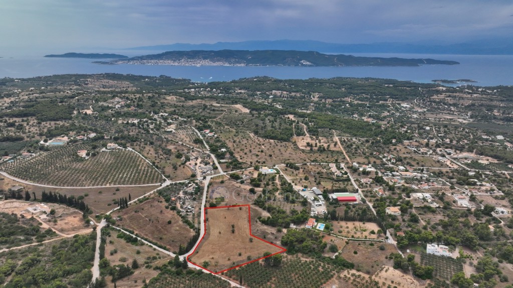 Αγροτεμάχια 13.000 τ.μ. προς πώληση, Άγιος Αιμιλιανός