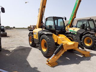 JCB 2013 531-70-thumb-3
